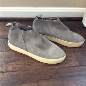Dolce Vita Wedge Suede Sneaker  Women’s Size 10